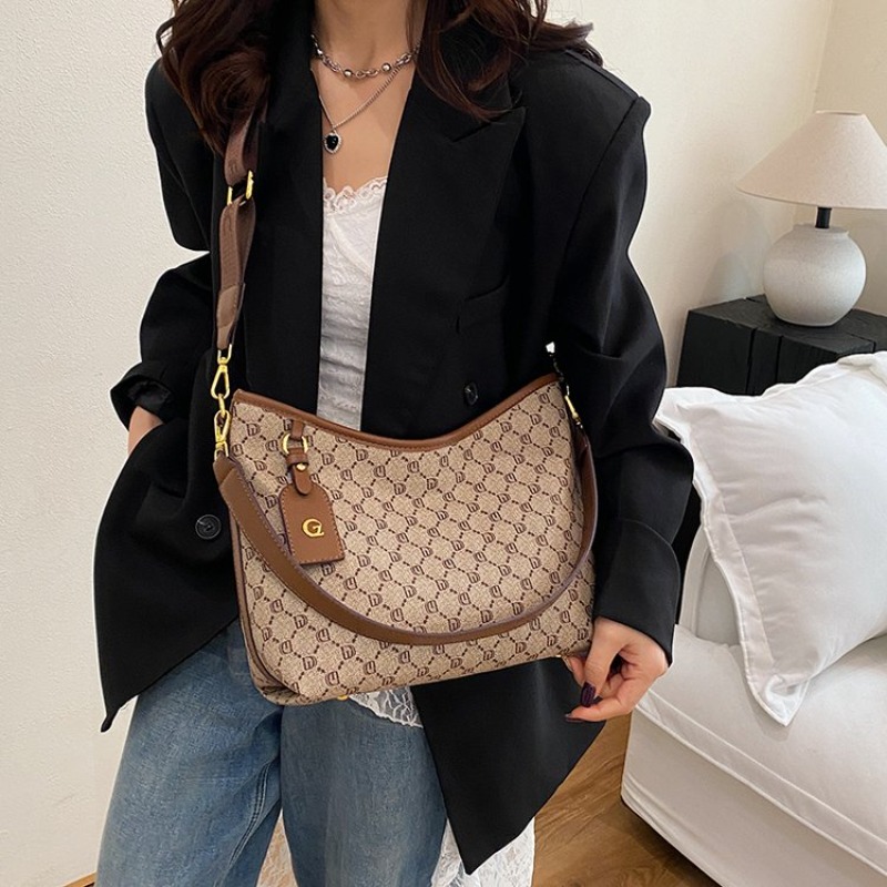 Classic Designer Paris Diaper  - Luxury Bags Paris 评论和价格