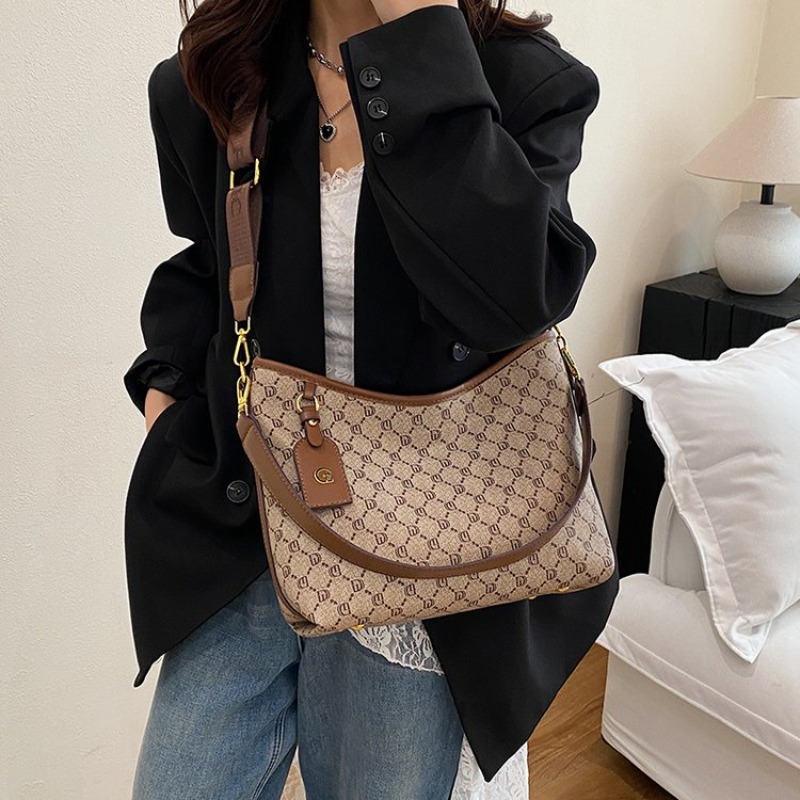 Classic Designer Paris Diaper  - Luxury Bags Paris 评论和价格