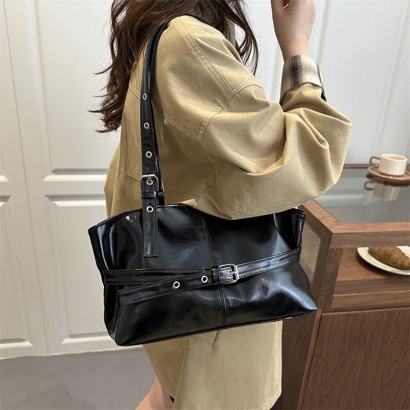 Luxury Wine Red Underarm Bag f - Luxury Bags Vip 评论和价格