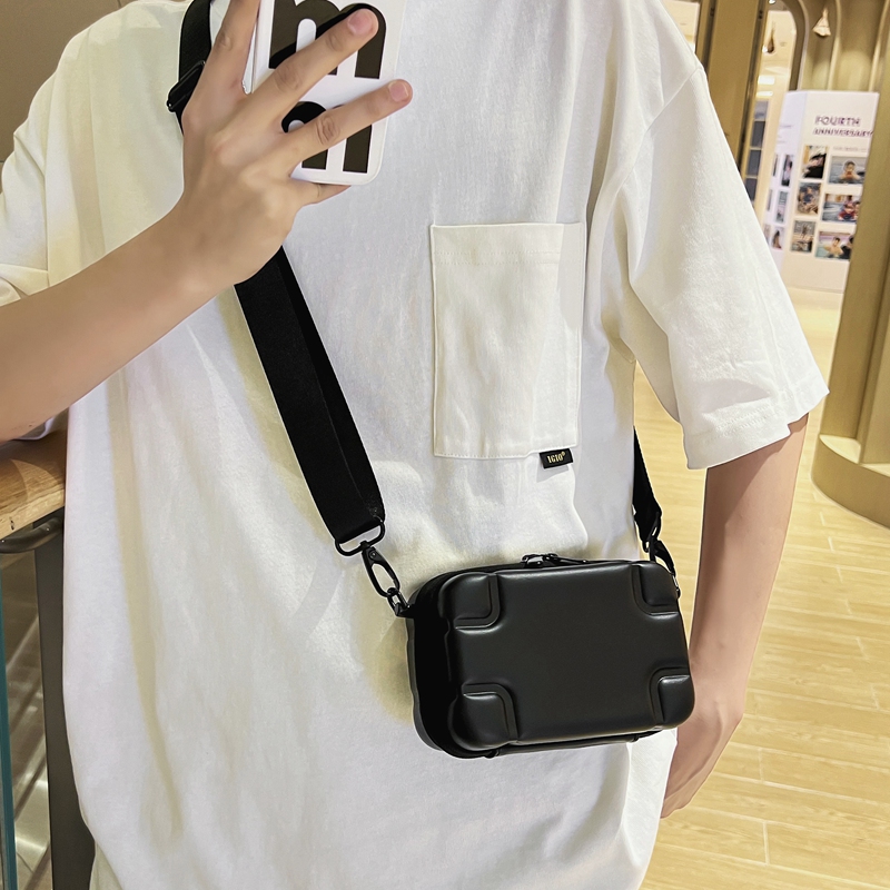 Minimalist Men's Soft Leather  - Luxury Bags Sling 评论和价格