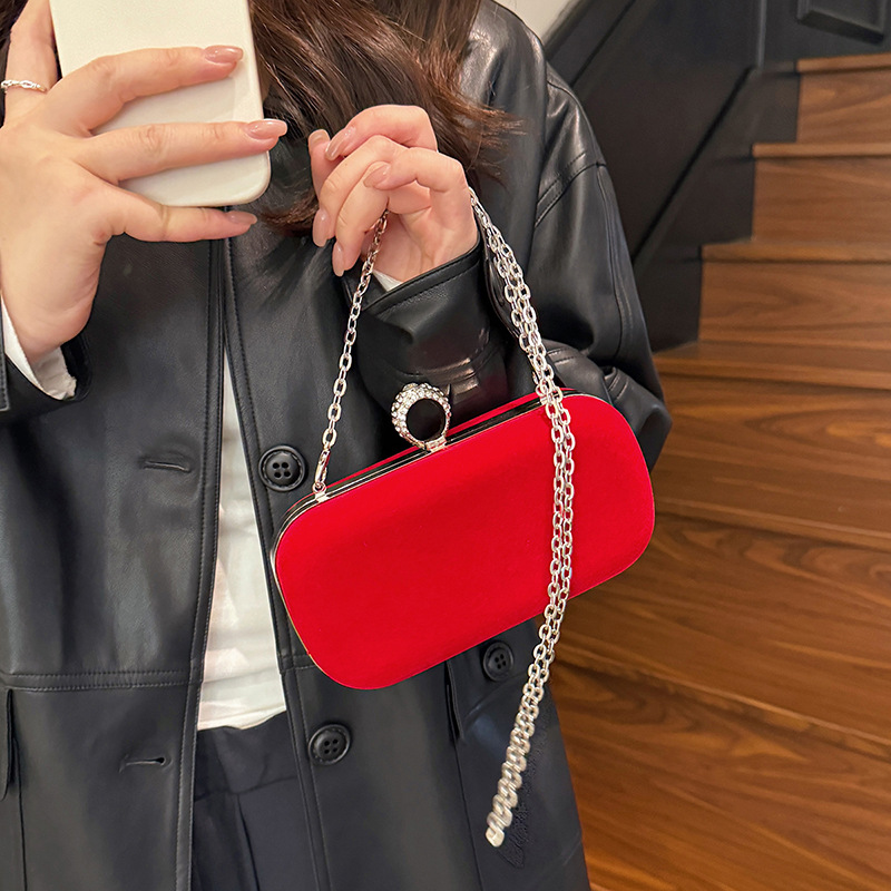 Black Velvet Handbag for Women - Luxury Bags Vip 评论和价格